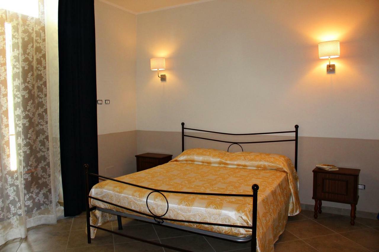 Il Moro Bianco Bed & Breakfast Teano Exterior photo